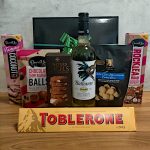pinot grigio sweet treats giftbox