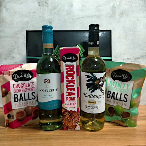 oppo_0 reisling pinot grigio chocolate gift box