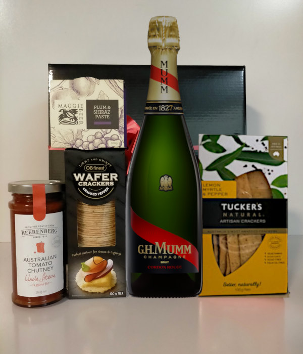 MUMM champagne gift pack gold coast