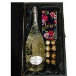 Valentine's day prosecco gift box