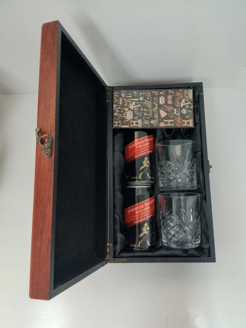 premium johnnie red scotch whisky gift box